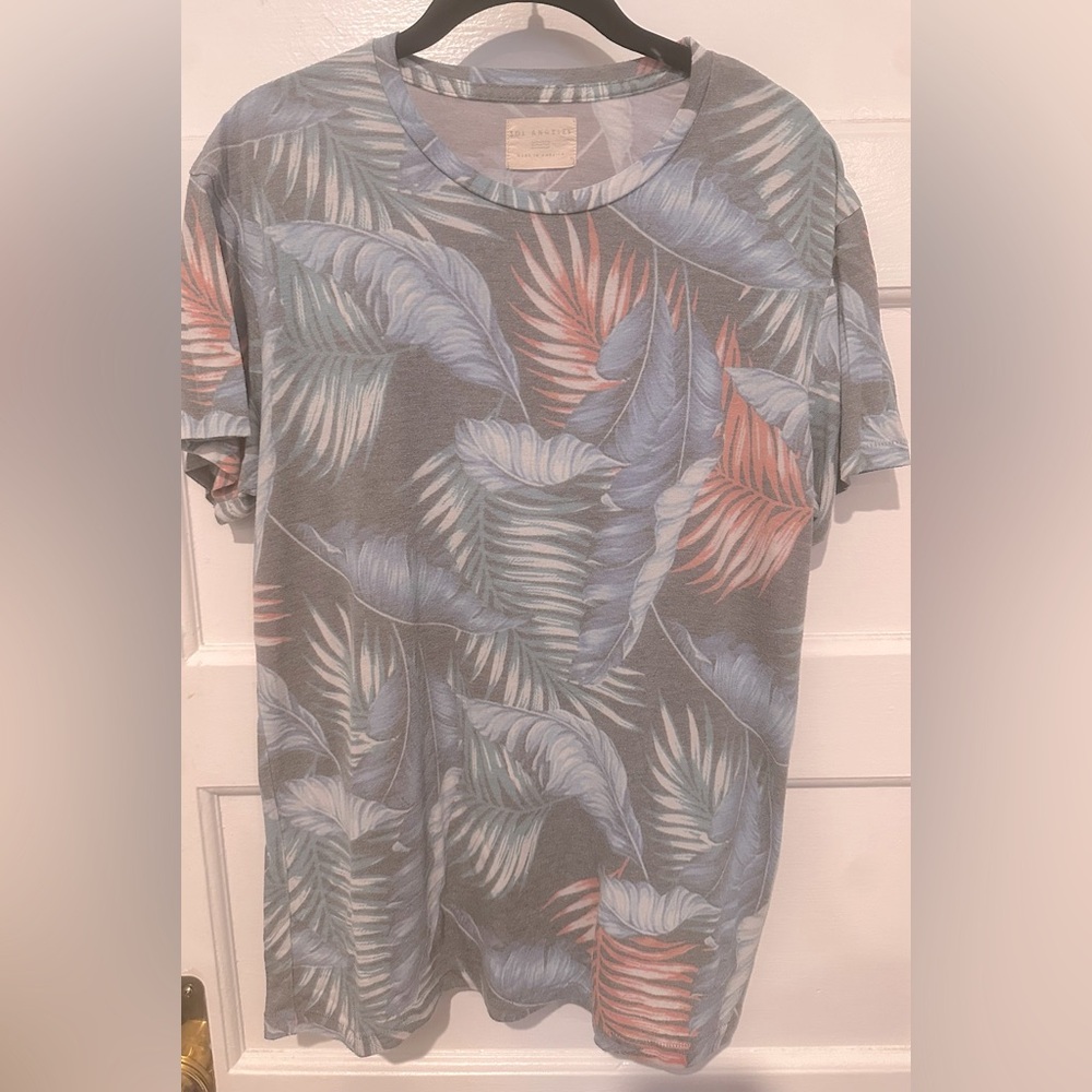 Sol Angeles tropical tee